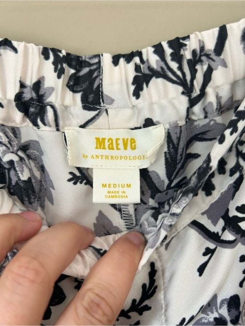 Maeve by Anthropologie Black and White Floral Silk Balloon Parachute Pants, M - Picture 5 of 5